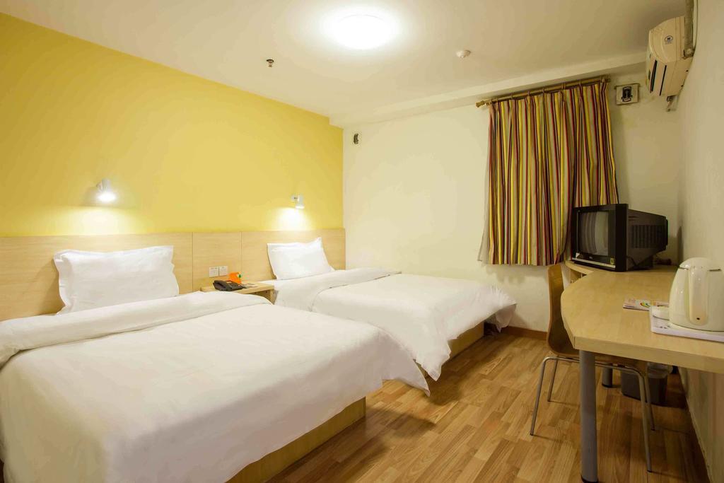 7Days Inn Foshan Coach Terminal Εξωτερικό φωτογραφία