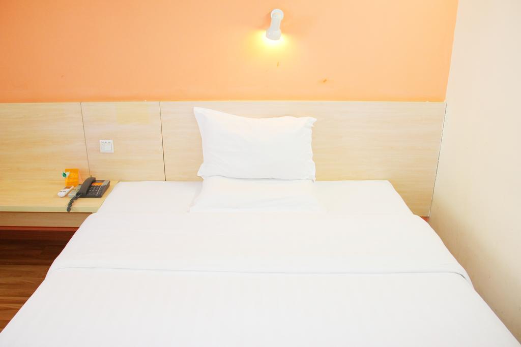7Days Inn Foshan Coach Terminal Εξωτερικό φωτογραφία